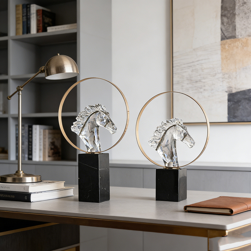 Sculptures & Figurines